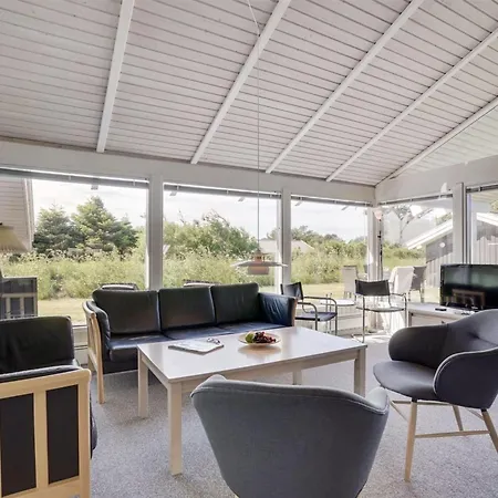 Serine - 800m From The Sea By Interhome *
